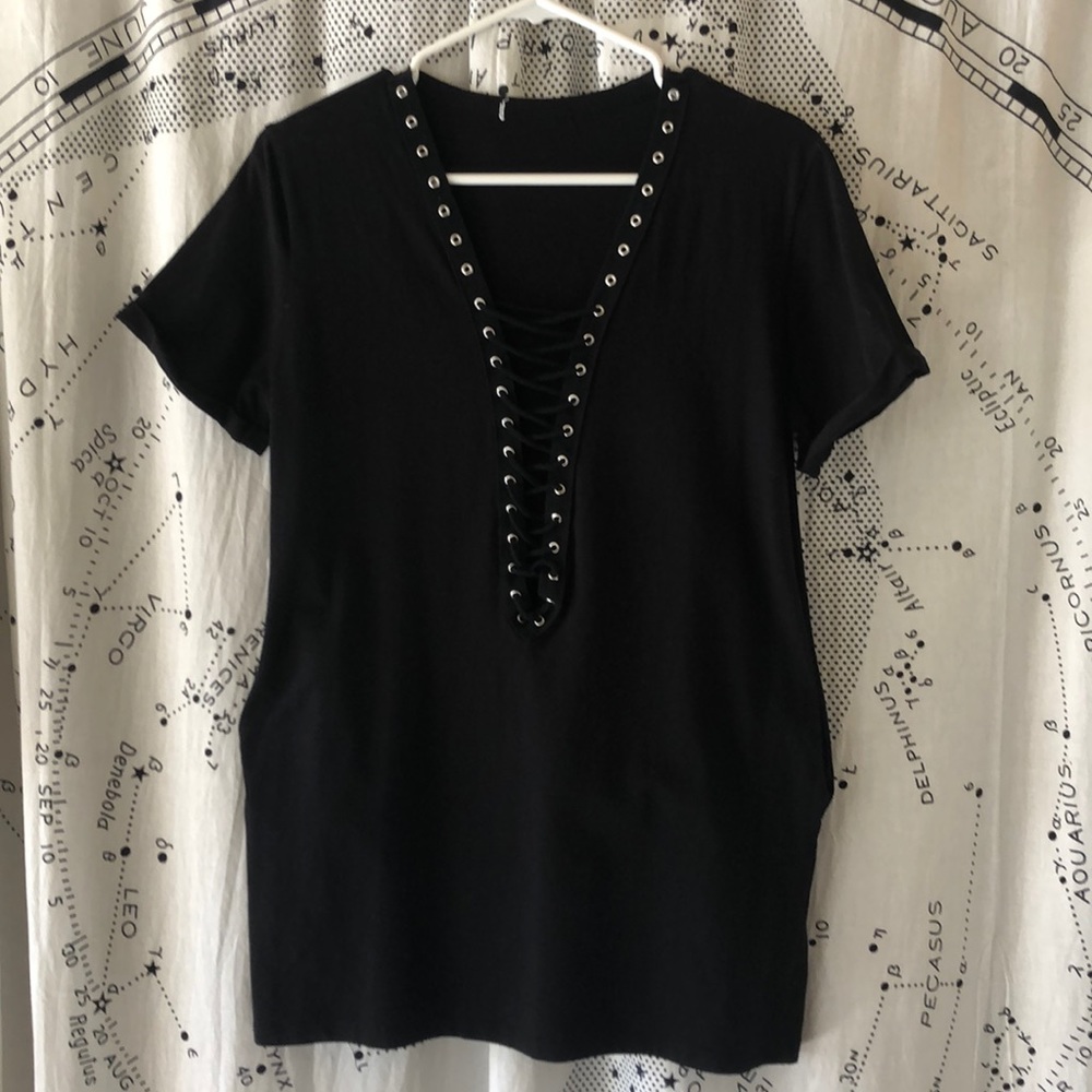 black lace-up top w pockets